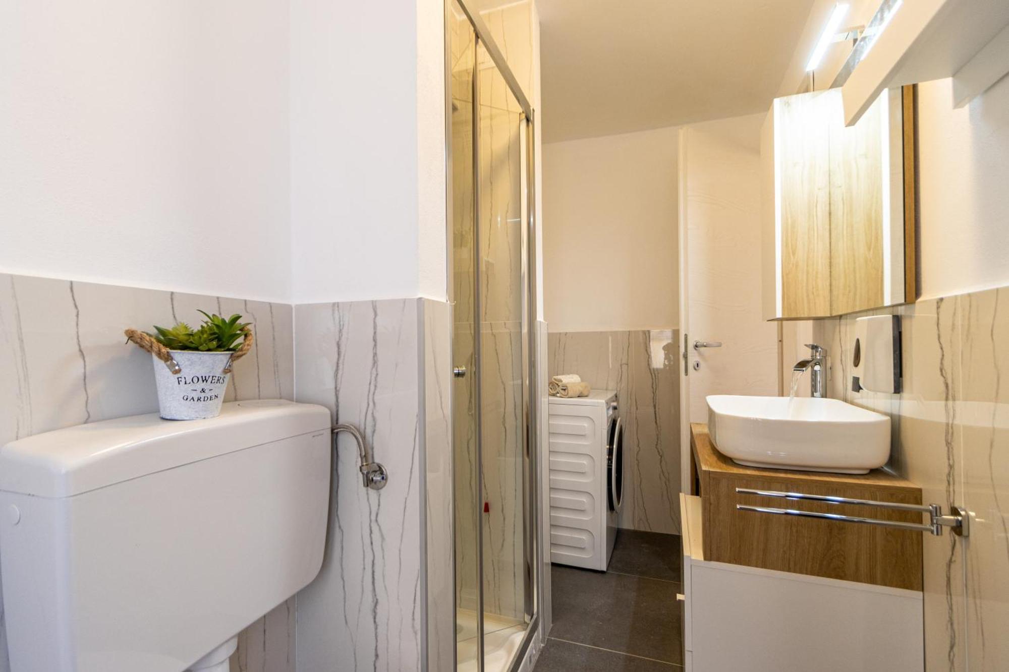 Golden Lake - Luxury Apartment ☆☆☆☆☆ - 100M From The Lake Baveno Exterior foto